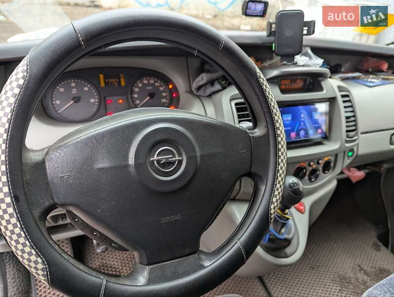 Минивэн Opel Vivaro 2010 в Киеве фото 8 Минивэн Opel Vivaro 2010 в Киеве