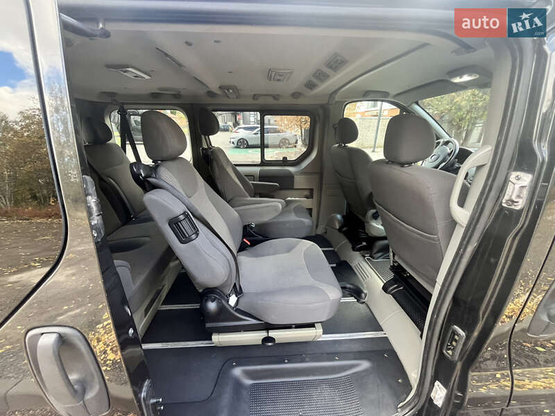 Минивэн Opel Vivaro 2013 в Луцке