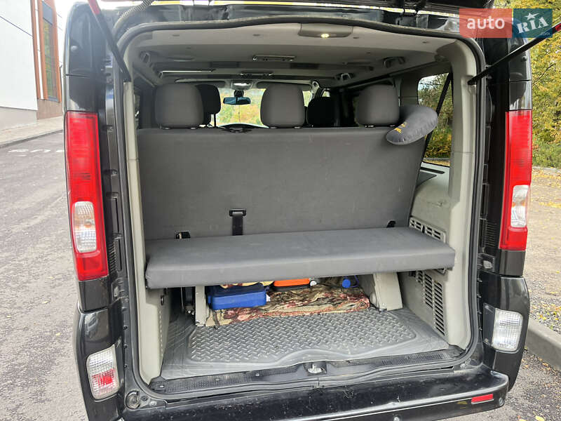 Минивэн Opel Vivaro 2013 в Луцке