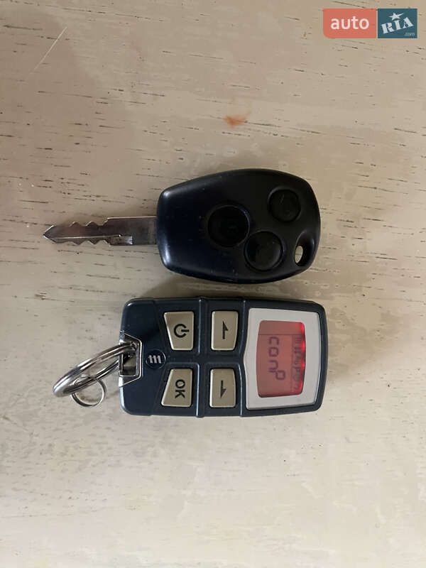 Минивэн Opel Vivaro 2013 в Луцке