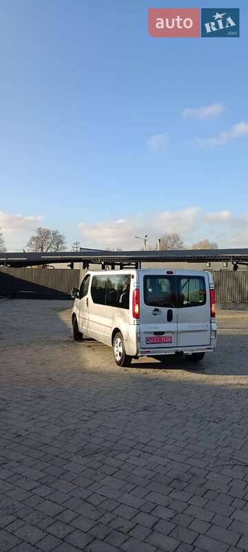 Минивэн Opel Vivaro 2013 в Бартатовом