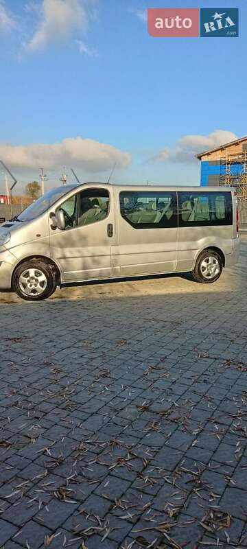 Минивэн Opel Vivaro 2013 в Бартатовом