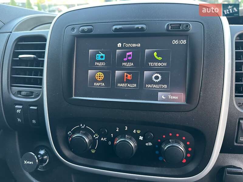 Минивэн Opel Vivaro 2015 в Луцке