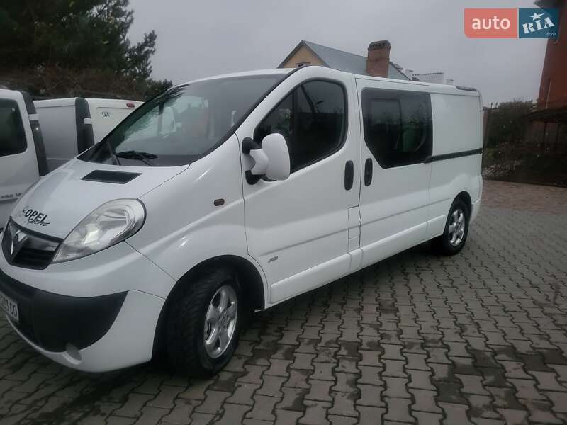 Минивэн Opel Vivaro 2012 в Хмельницком
