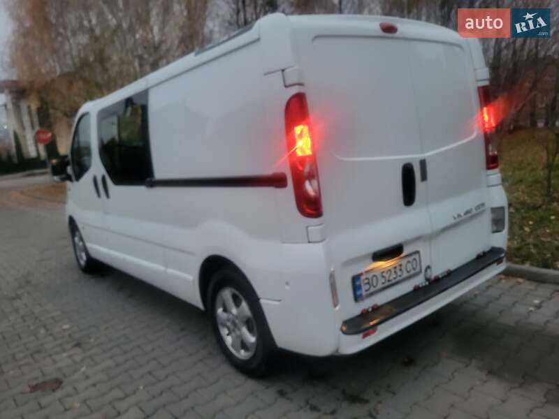 Минивэн Opel Vivaro 2012 в Хмельницком