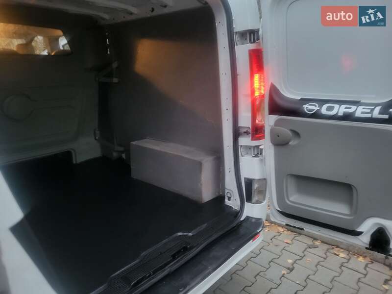 Минивэн Opel Vivaro 2012 в Хмельницком