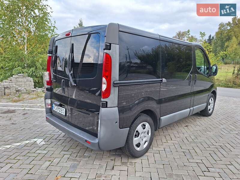 Мінівен Opel Vivaro 2010 в Києві