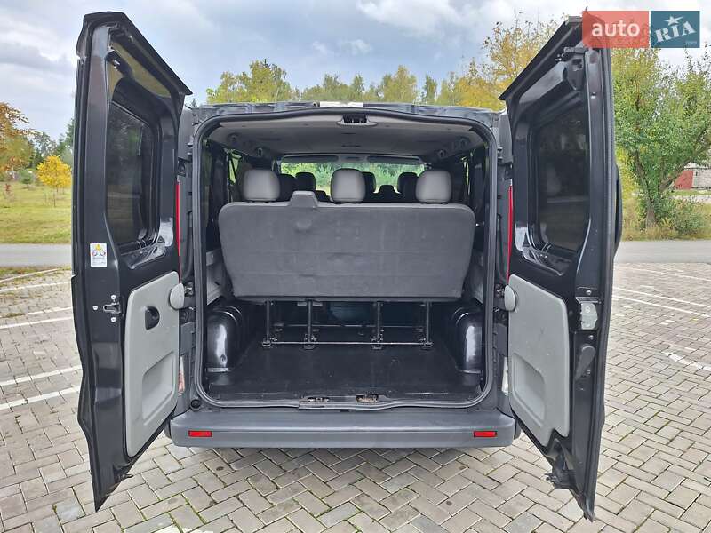 Мінівен Opel Vivaro 2010 в Києві