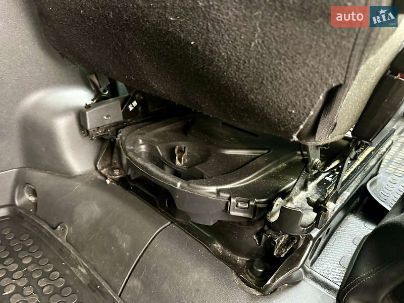 Минивэн Opel Vivaro 2015 в Черновцах фото 20 Минивэн Opel Vivaro 2015 в Черновцах