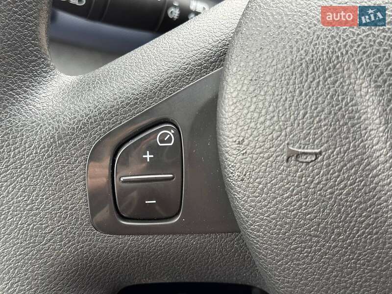 Мінівен Opel Vivaro 2018 в Рівному