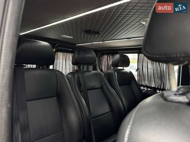 Мінівен Opel Vivaro 2018 в Рівному