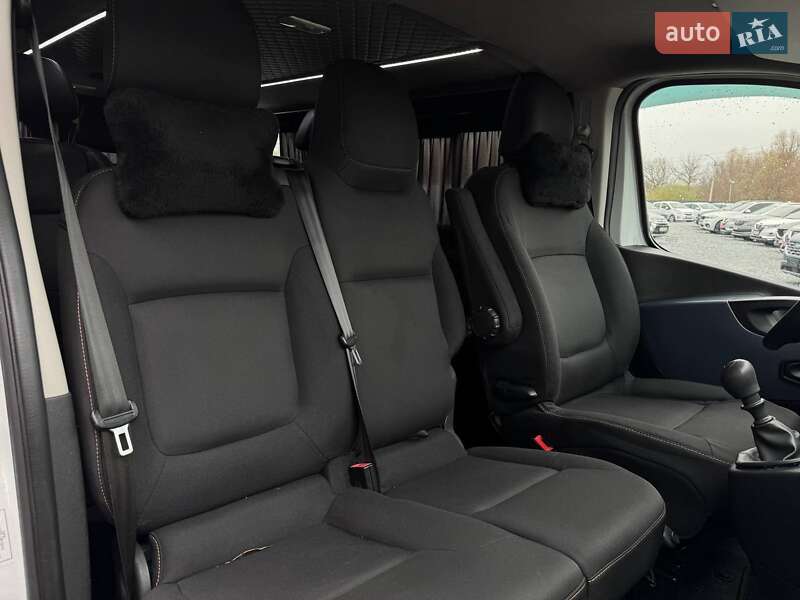 Мінівен Opel Vivaro 2018 в Рівному