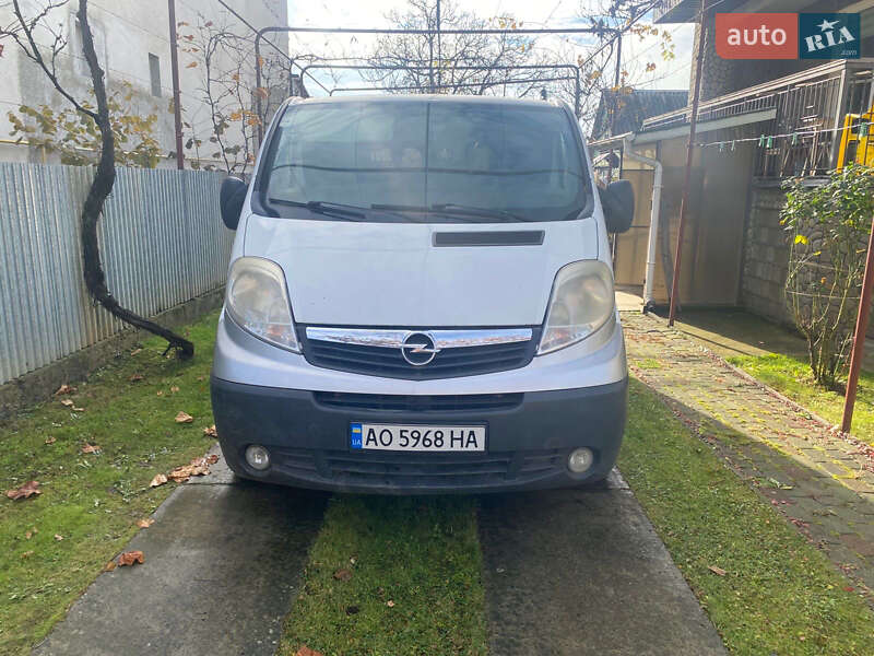 Opel Vivaro 2004 Opel Vivaro 2004