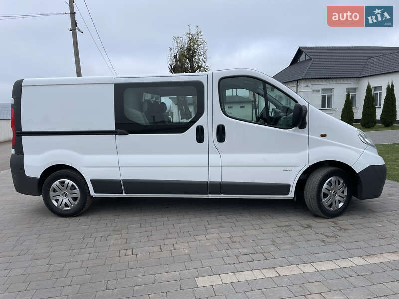 Мінівен Opel Vivaro 2012 в Дубні