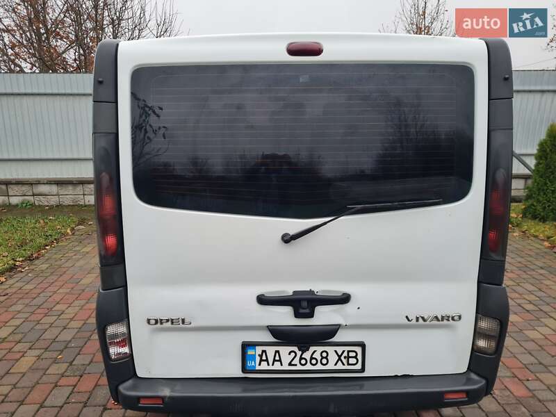 Мінівен Opel Vivaro 2005 в Києві