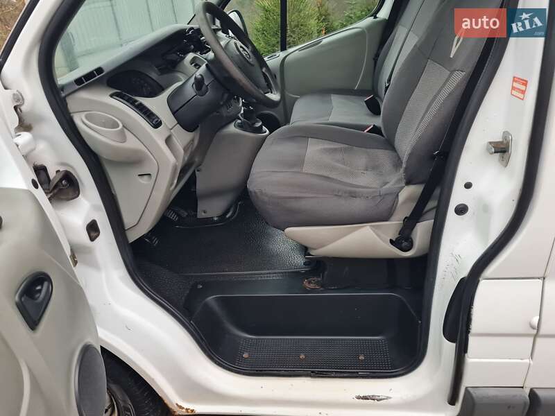 Мінівен Opel Vivaro 2005 в Києві