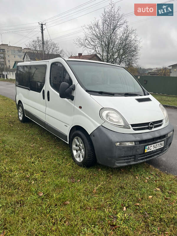 Минивэн Opel Vivaro 2006 в Турийске фото Минивэн Opel Vivaro 2006 в Турийске