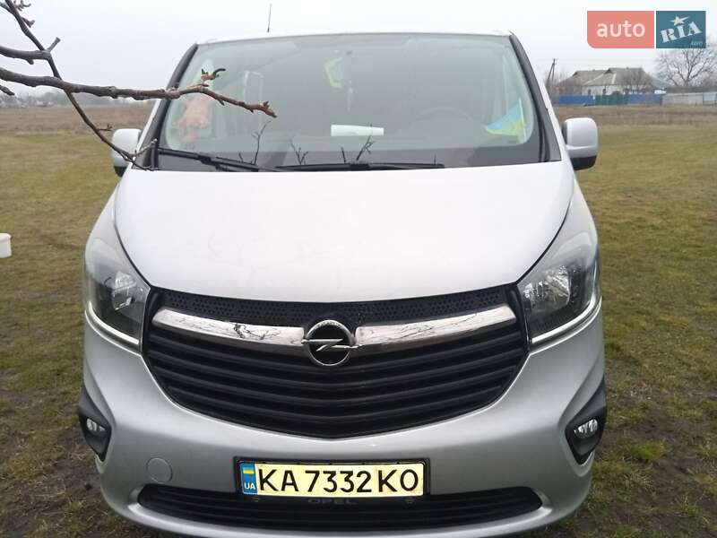 Opel Vivaro 2016