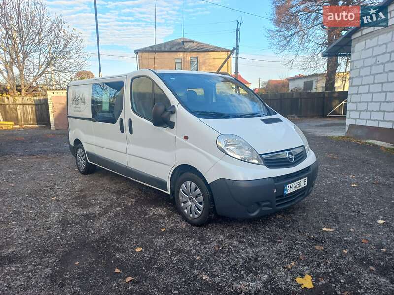 Минивэн Opel Vivaro 2012 в Звягеле фото Минивэн Opel Vivaro 2012 в Звягеле