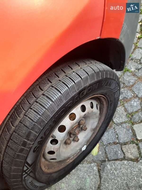 Минивэн Opel Vivaro 2007 в Ивано-Франковске