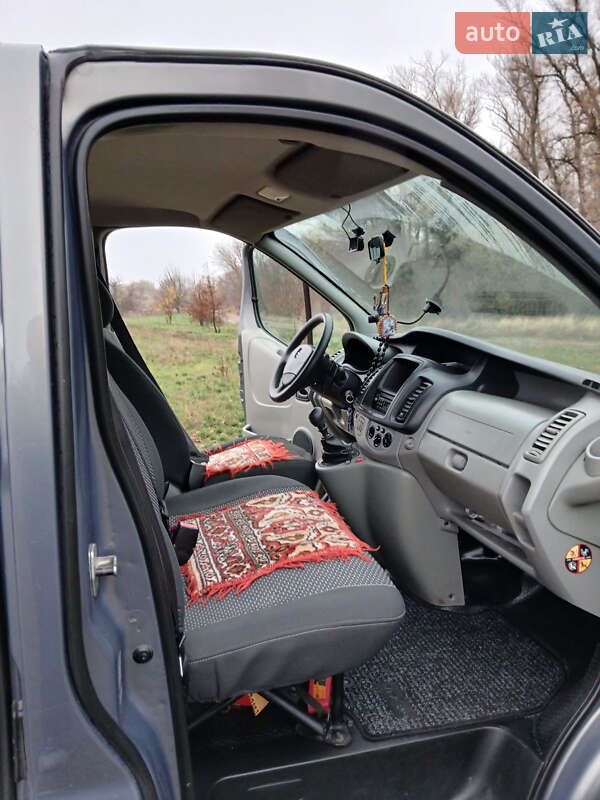 Мінівен Opel Vivaro 2012 в Верхньодніпровську фото 10 Мінівен Opel Vivaro 2012 в Верхньодніпровську