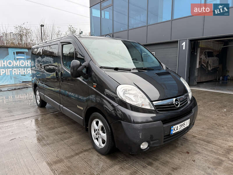 Минивэн Opel Vivaro 2014 в Киеве фото 2 Минивэн Opel Vivaro 2014 в Киеве