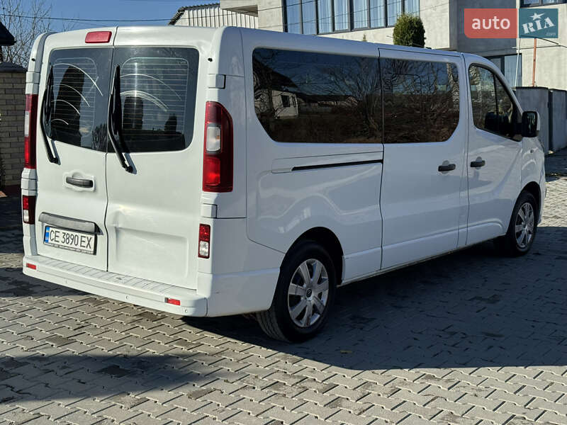 Минивэн Opel Vivaro 2017 в Черновцах