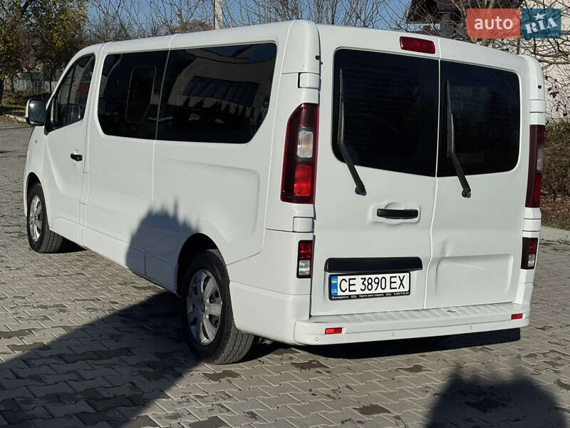 Минивэн Opel Vivaro 2017 в Черновцах