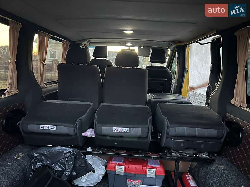 Минивэн Opel Vivaro 2004 в Самборе