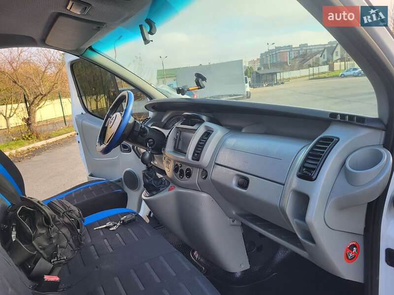 Минивэн Opel Vivaro 2004 в Хмельницком