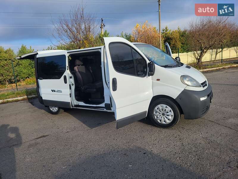 Минивэн Opel Vivaro 2004 в Хмельницком