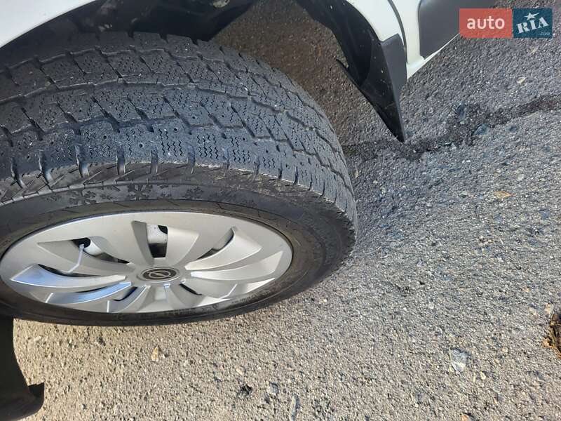 Минивэн Opel Vivaro 2004 в Хмельницком