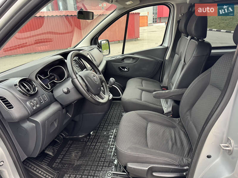 Минивэн Opel Vivaro 2016 в Киеве фото 24 Минивэн Opel Vivaro 2016 в Киеве