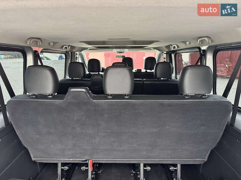 Минивэн Opel Vivaro 2016 в Киеве фото 35 Минивэн Opel Vivaro 2016 в Киеве