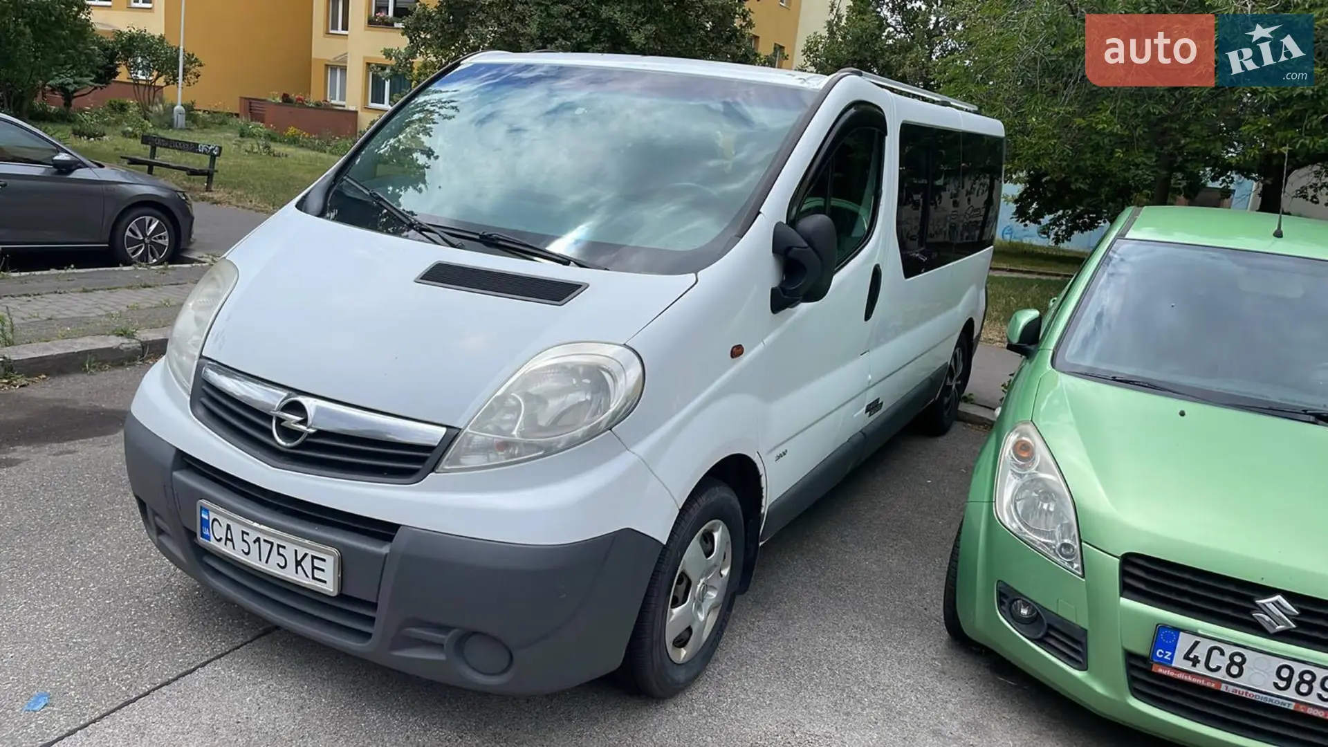2011 Opel Vivaro - мініатюра 2