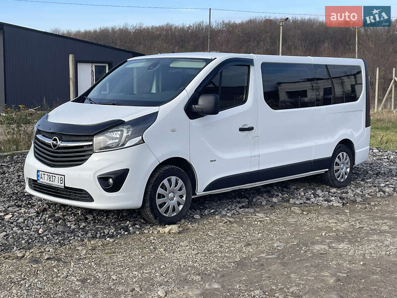 Мінівен Opel Vivaro 2016 в Івано-Франківську фото Мінівен Opel Vivaro 2016 в Івано-Франківську
