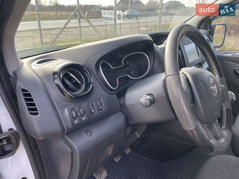 Мінівен Opel Vivaro 2016 в Івано-Франківську фото 25 Мінівен Opel Vivaro 2016 в Івано-Франківську