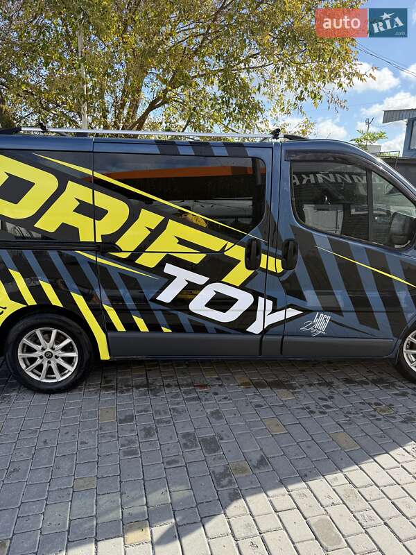 Минивэн Opel Vivaro 2005 в Кременчуге