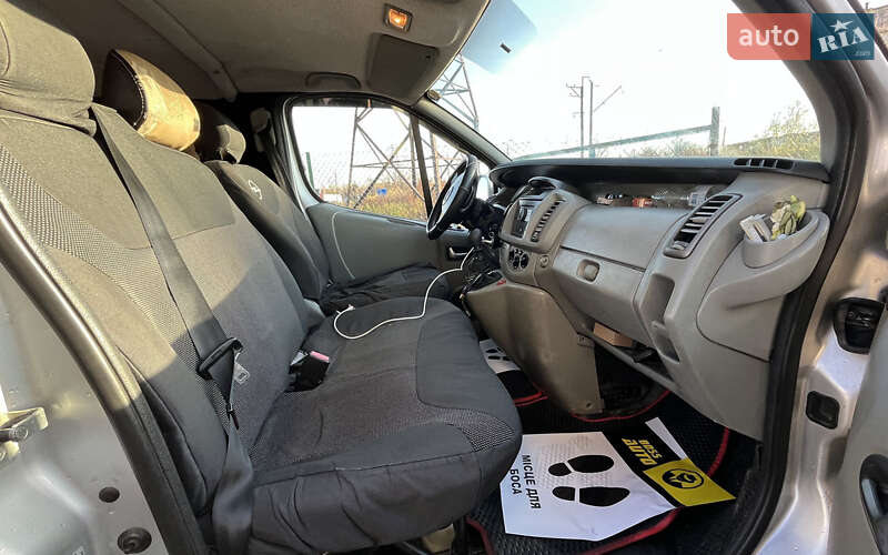 Минивэн Opel Vivaro 2007 в Стрые