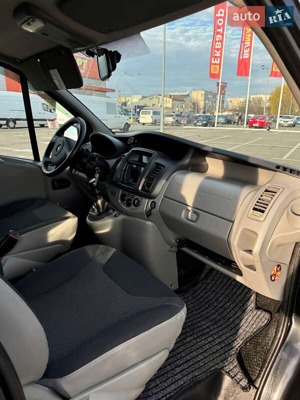 Минивэн Opel Vivaro 2012 в Черновцах фото 10 Минивэн Opel Vivaro 2012 в Черновцах