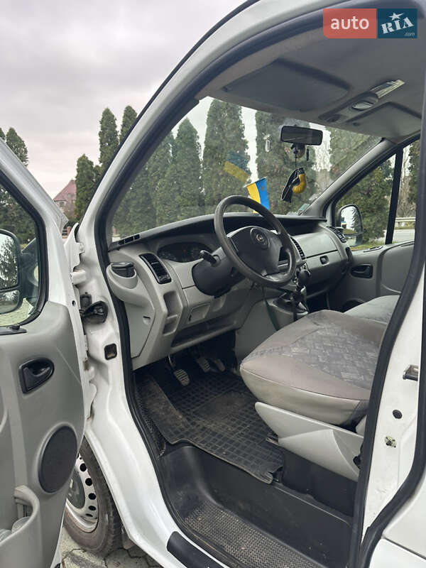 Минивэн Opel Vivaro 2005 в Дубно фото 10 Минивэн Opel Vivaro 2005 в Дубно