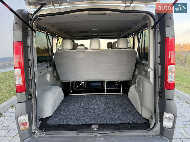 Минивэн Opel Vivaro 2014 в Ровно