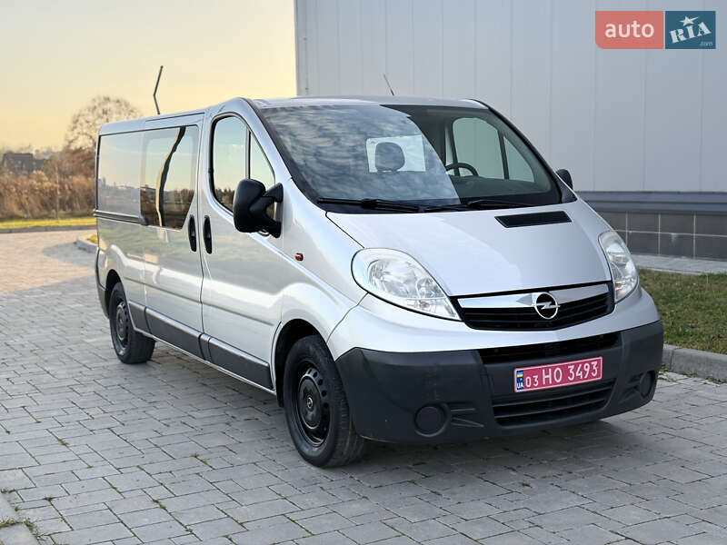 Минивэн Opel Vivaro 2013 в Ровно фото 3 Минивэн Opel Vivaro 2013 в Ровно