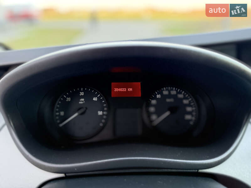 Минивэн Opel Vivaro 2013 в Ровно фото 17 Минивэн Opel Vivaro 2013 в Ровно