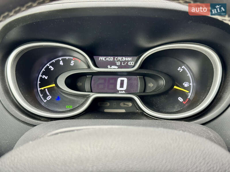 Минивэн Opel Vivaro 2015 в Львове