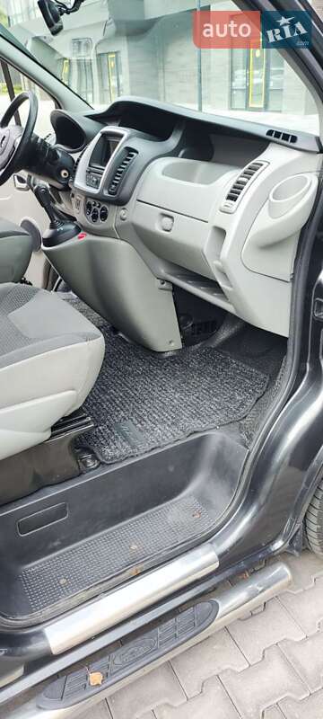 Вантажний фургон Opel Vivaro 2012 в Києві