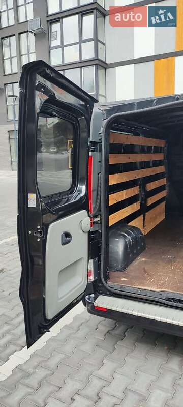 Вантажний фургон Opel Vivaro 2012 в Києві