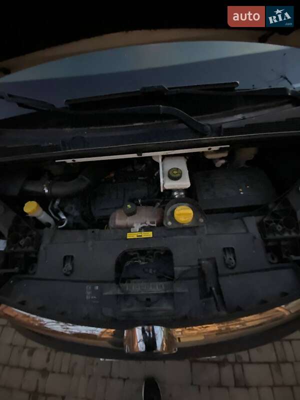 Інші вантажівки Opel Vivaro 2015 в Львові