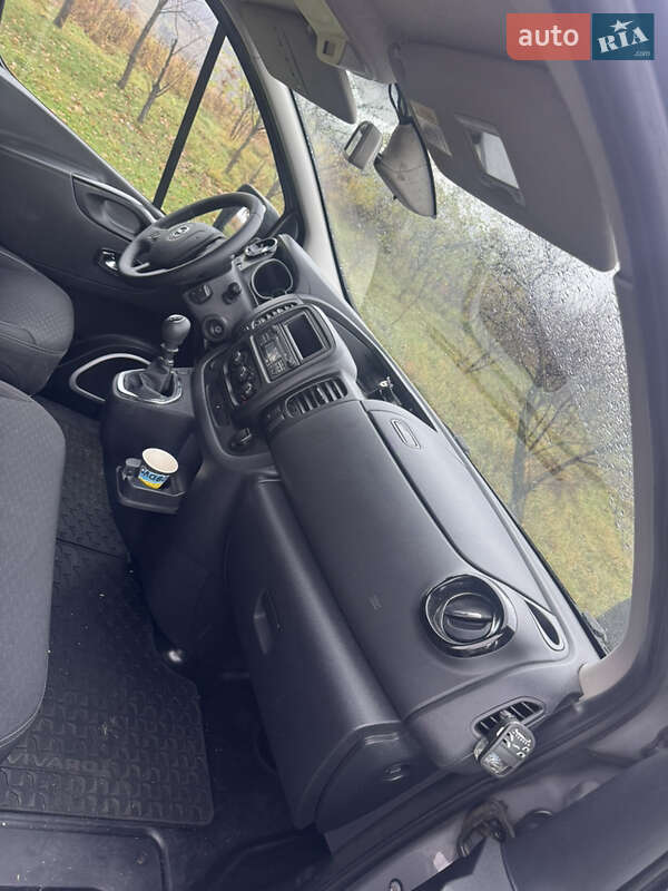 Минивэн Opel Vivaro 2017 в Калуше фото 6 Минивэн Opel Vivaro 2017 в Калуше