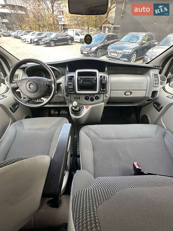 Минивэн Opel Vivaro 2013 в Ивано-Франковске фото 7 Минивэн Opel Vivaro 2013 в Ивано-Франковске